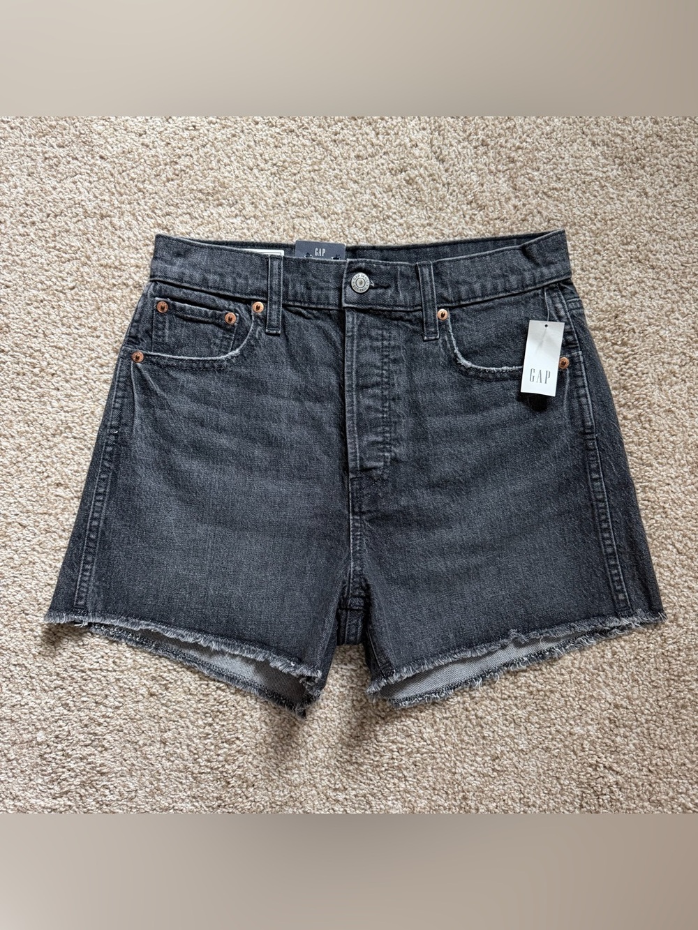 NEW Gap Cheeky Sky High Rise Black Denim Shorts Raw Hem Button Fly Women’s 27/4R